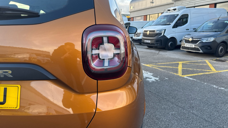 Dacia Duster 1.6 SCe Essential 5dr Petrol Estate